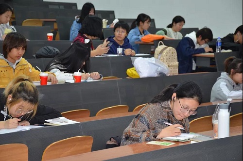 PG电子·仿照器(试玩游戏)官方网站