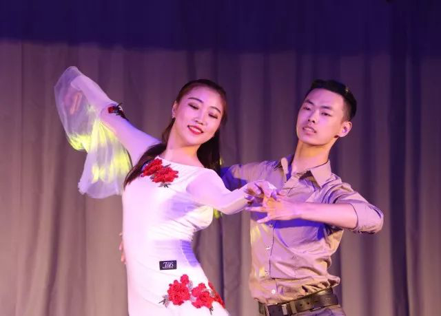 PG电子·仿照器(试玩游戏)官方网站