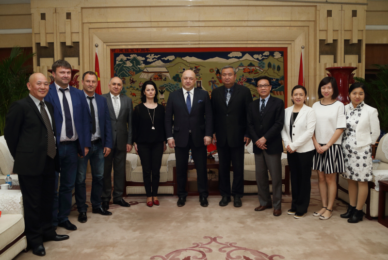 PG电子·仿照器(试玩游戏)官方网站