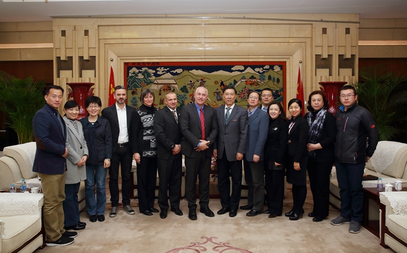 PG电子·仿照器(试玩游戏)官方网站