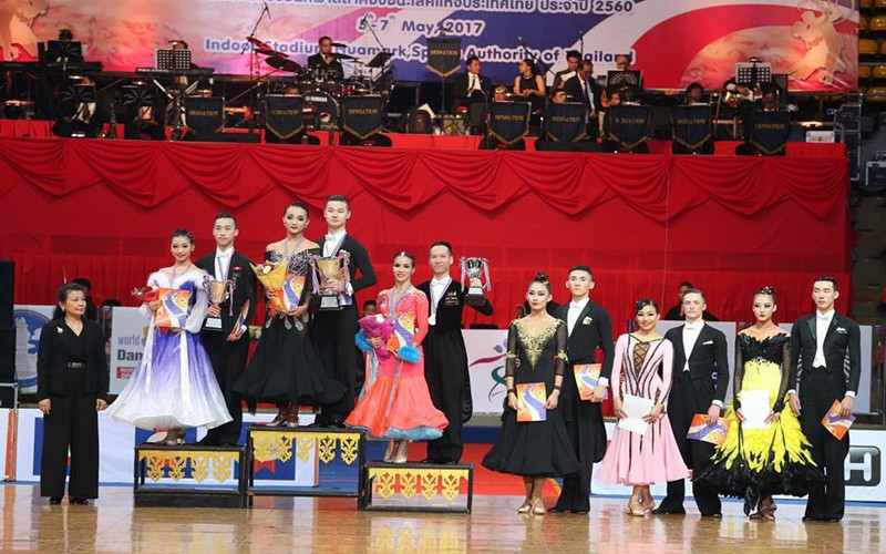 PG电子·仿照器(试玩游戏)官方网站