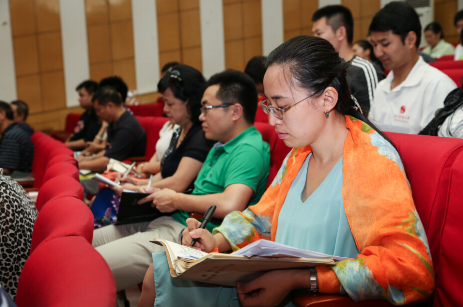 PG电子·仿照器(试玩游戏)官方网站