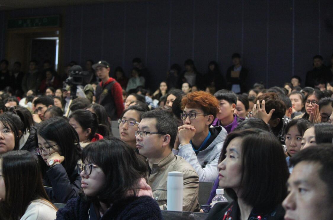 PG电子·仿照器(试玩游戏)官方网站