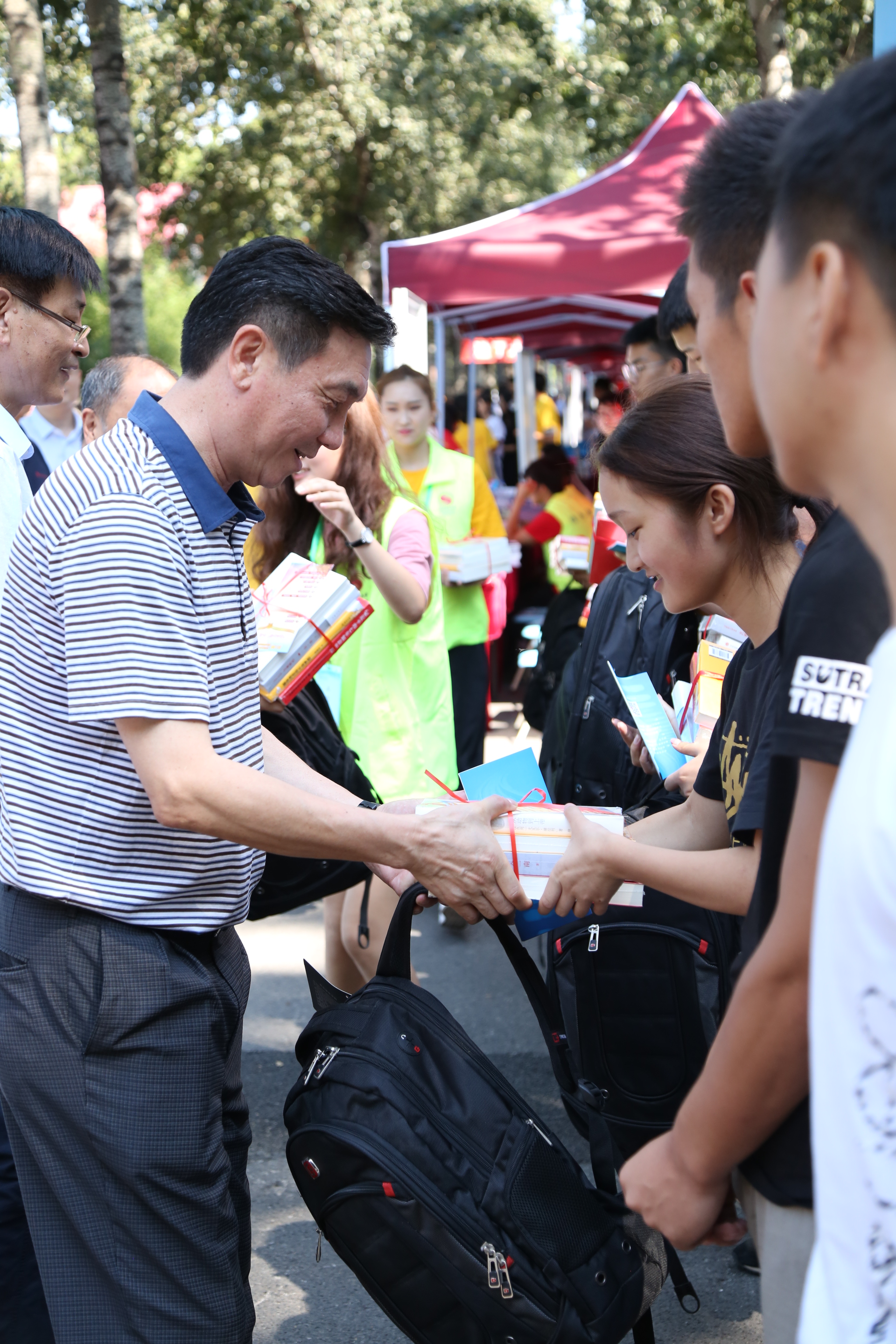 PG电子·仿照器(试玩游戏)官方网站