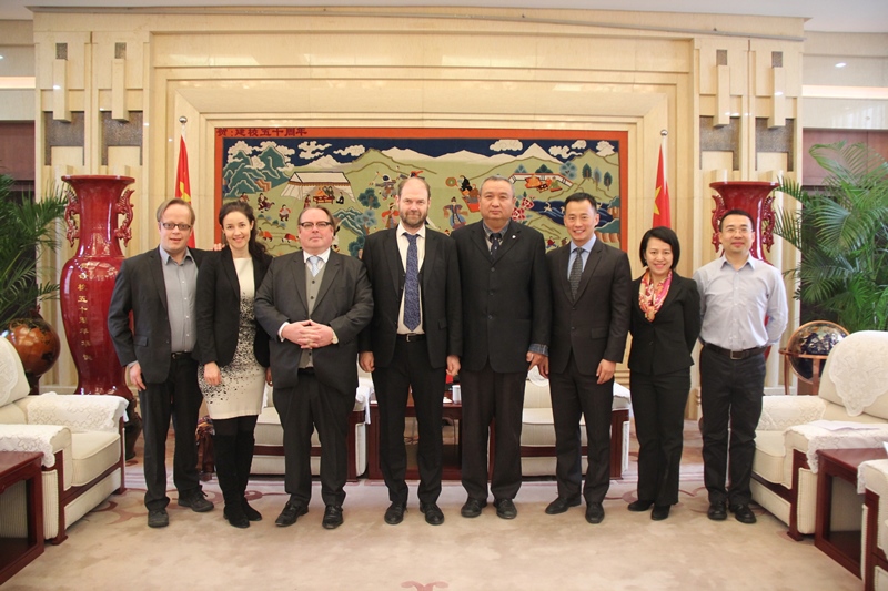 PG电子·仿照器(试玩游戏)官方网站