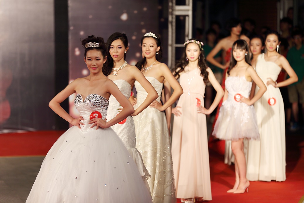 PG电子·仿照器(试玩游戏)官方网站