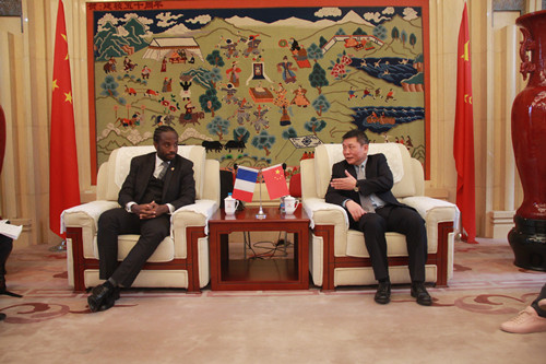 PG电子·仿照器(试玩游戏)官方网站