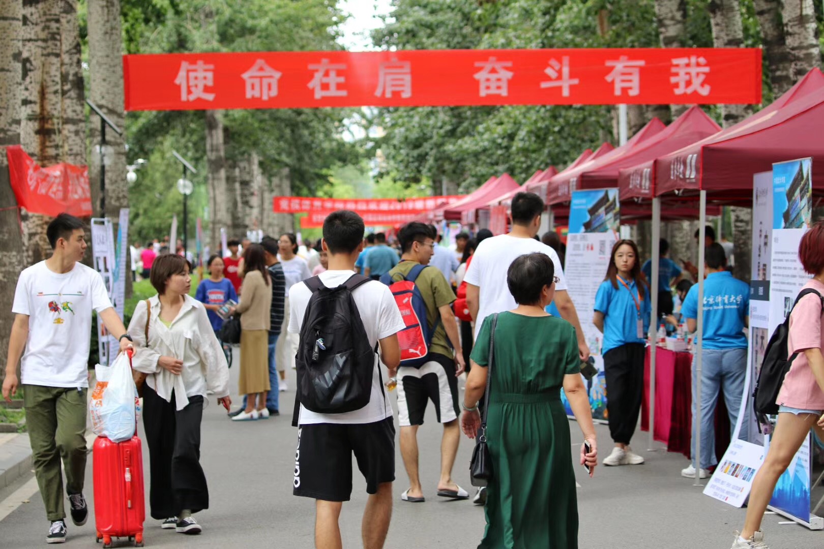 PG电子·仿照器(试玩游戏)官方网站