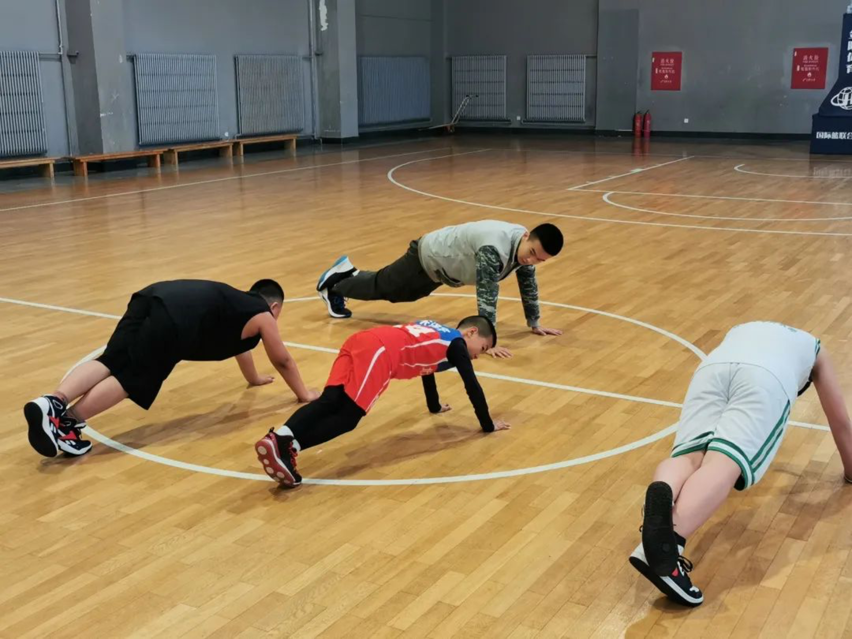 PG电子·仿照器(试玩游戏)官方网站