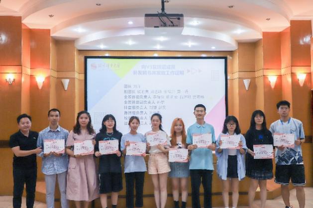 PG电子·仿照器(试玩游戏)官方网站