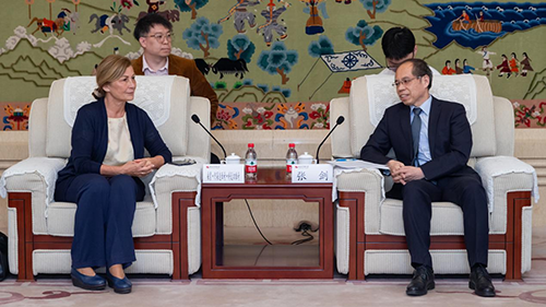 PG电子·仿照器(试玩游戏)官方网站