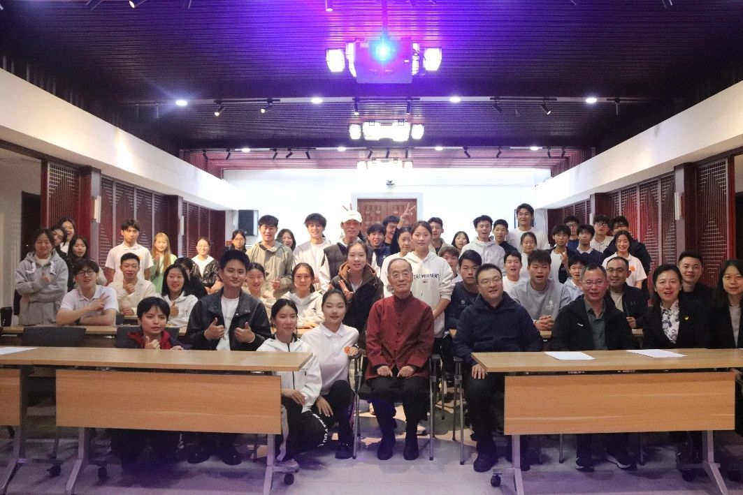 PG电子·仿照器(试玩游戏)官方网站