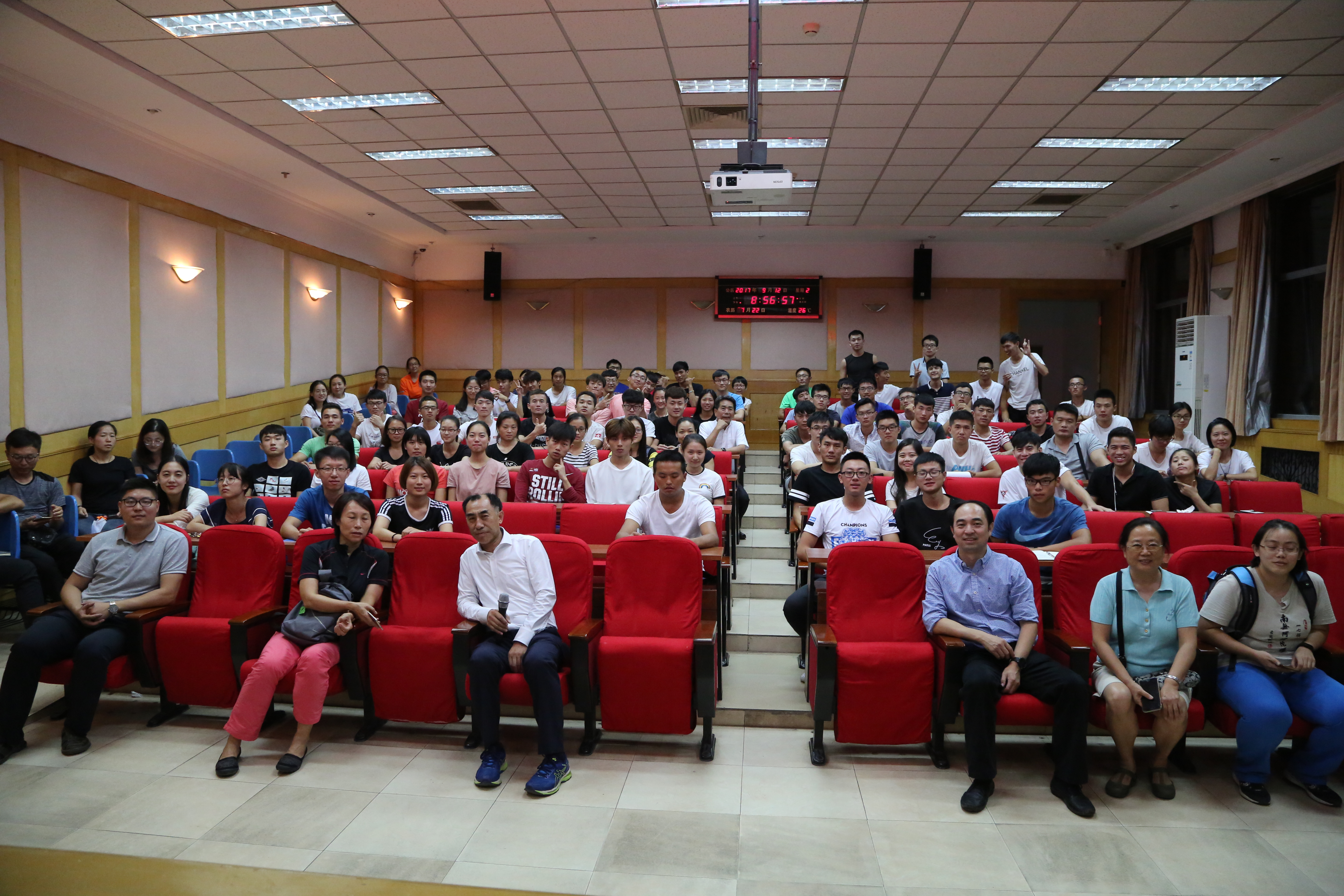 PG电子·仿照器(试玩游戏)官方网站